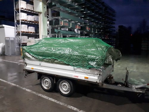 Humbaur Kippanhaenger 2,4T - Materialtransport mit Folie und Netz